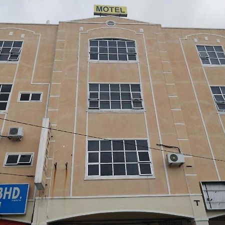 Spot On 89907 Motel Impian Seri Manjung Eksteriør billede