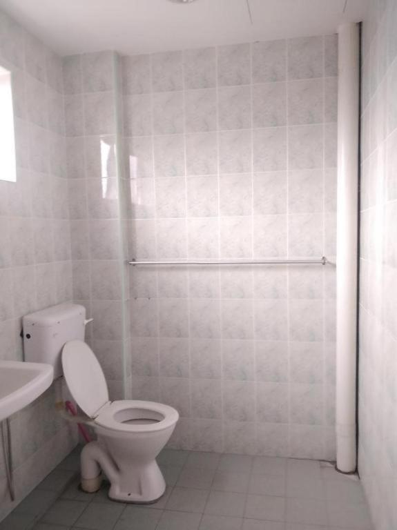 Spot On 89907 Motel Impian Seri Manjung Eksteriør billede