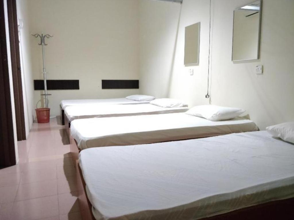 Spot On 89907 Motel Impian Seri Manjung Eksteriør billede