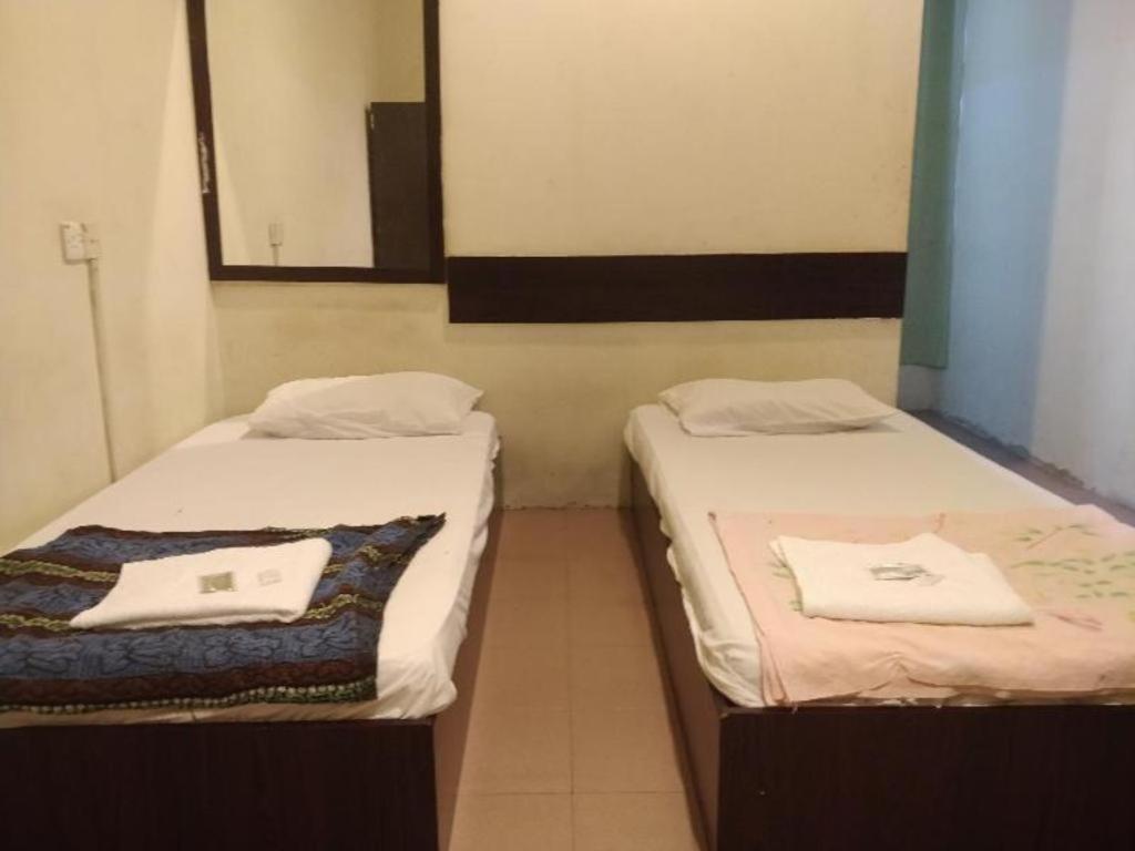 Spot On 89907 Motel Impian Seri Manjung Eksteriør billede