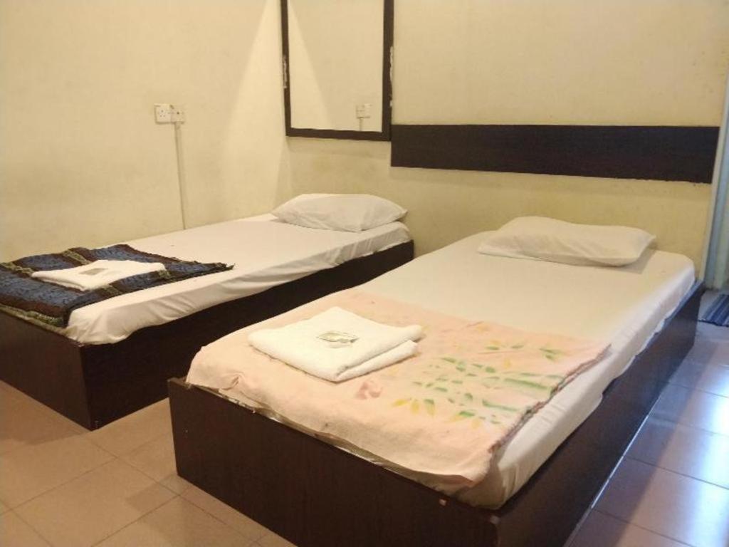 Spot On 89907 Motel Impian Seri Manjung Eksteriør billede